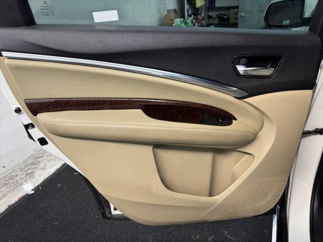 2017 Acura MDX w/Technology Package