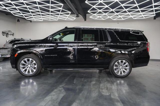 2023 Chevrolet Suburban 4WD Premier