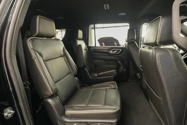 2023 Chevrolet Suburban 4WD Premier