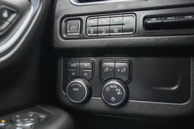 2023 Chevrolet Suburban 4WD Premier