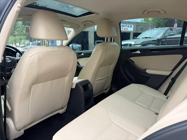 2017 Volkswagen Jetta 1.8T SEL