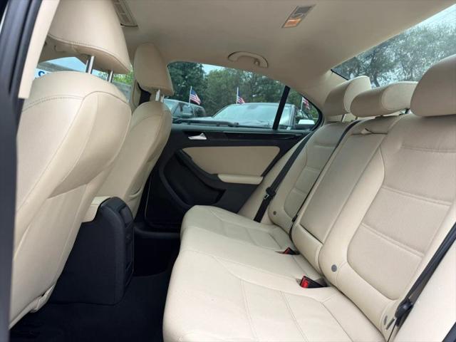 2017 Volkswagen Jetta 1.8T SEL
