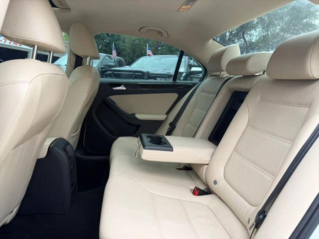 2017 Volkswagen Jetta 1.8T SEL