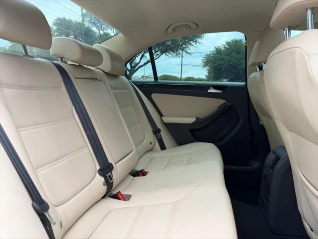 2017 Volkswagen Jetta 1.8T SEL