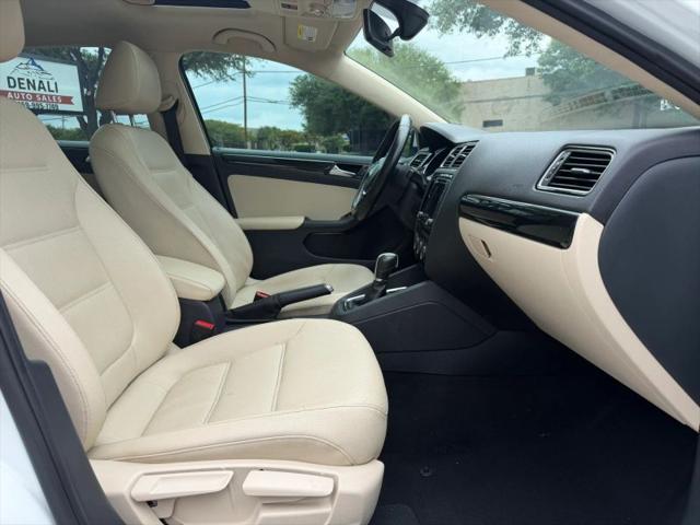 2017 Volkswagen Jetta 1.8T SEL