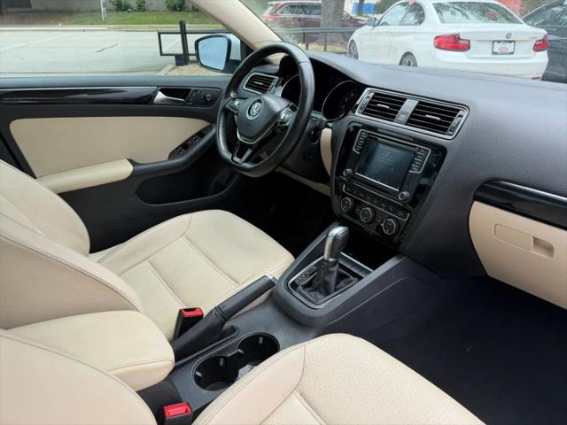 2017 Volkswagen Jetta 1.8T SEL