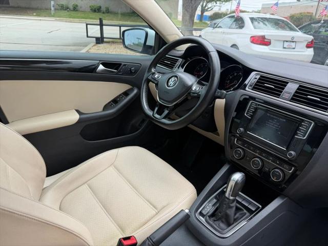 2017 Volkswagen Jetta 1.8T SEL