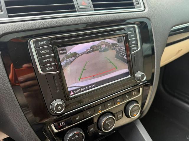 2017 Volkswagen Jetta 1.8T SEL