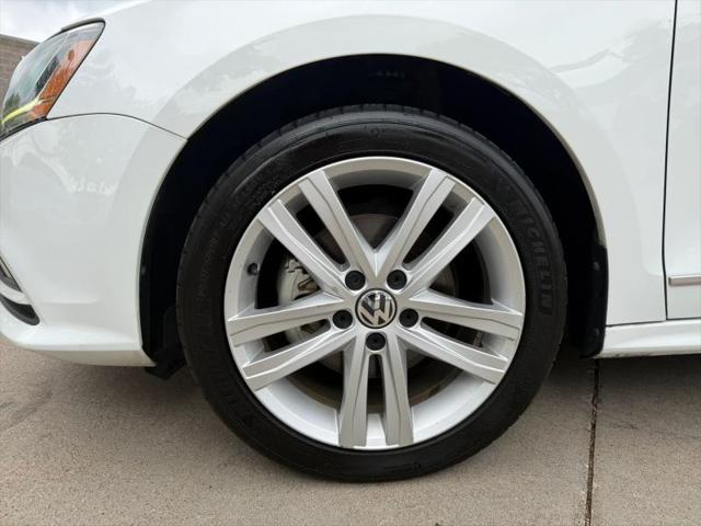 2017 Volkswagen Jetta 1.8T SEL