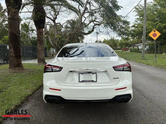 2023 Maserati Ghibli Modena