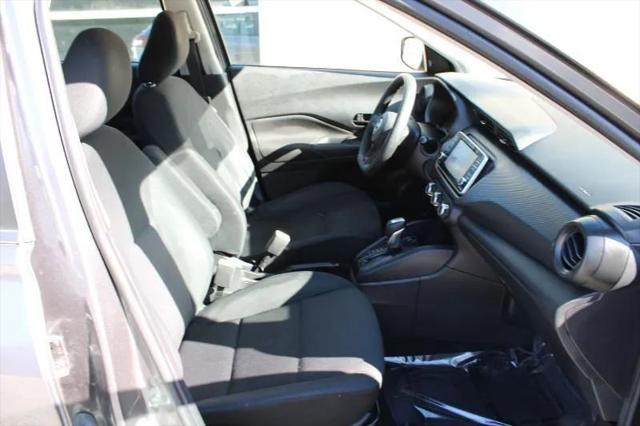 2023 Nissan Kicks S Xtronic CVT