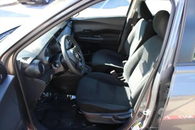 2023 Nissan Kicks S Xtronic CVT