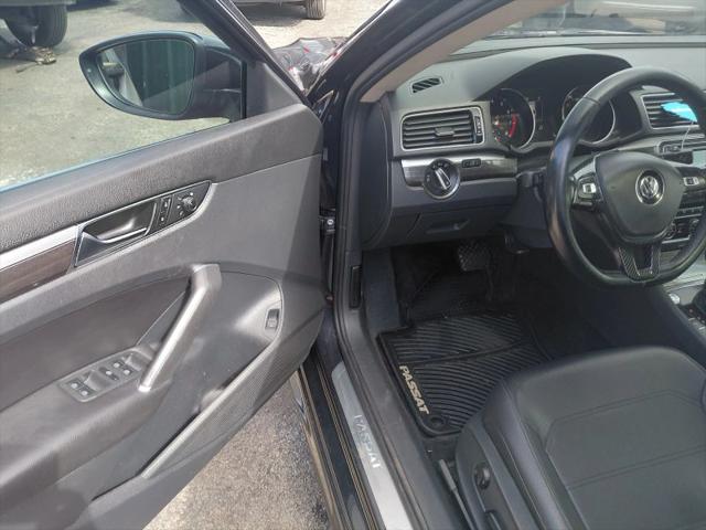 2018 Volkswagen Passat 2.0T SE