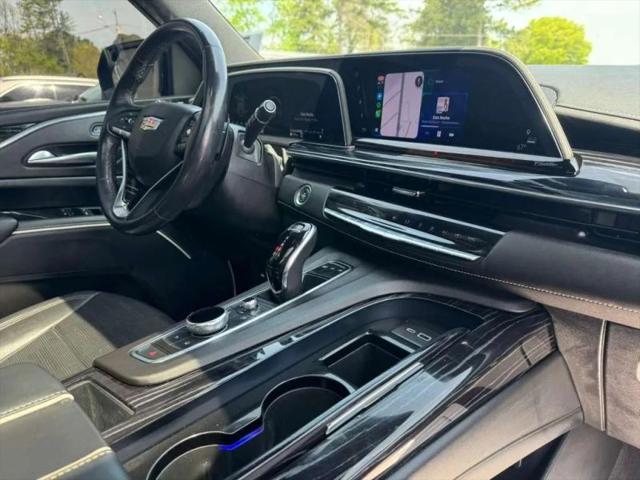 2022 Cadillac Escalade ESV 4WD Sport