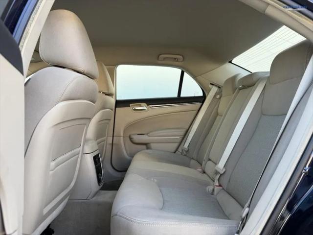 2012 Chrysler 300 300