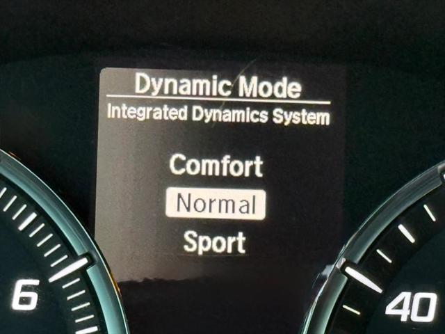 2017 Acura MDX w/Technology Package