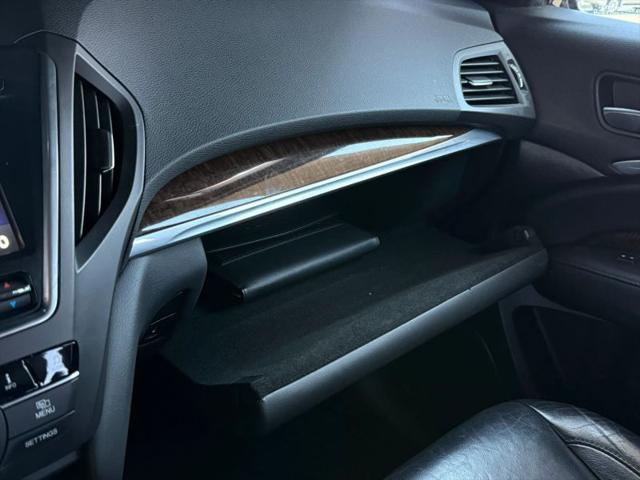 2017 Acura MDX w/Technology Package