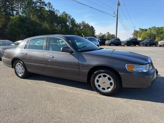 1998 Lincoln Town Car Signature
