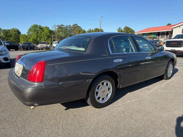 1998 Lincoln Town Car Signature