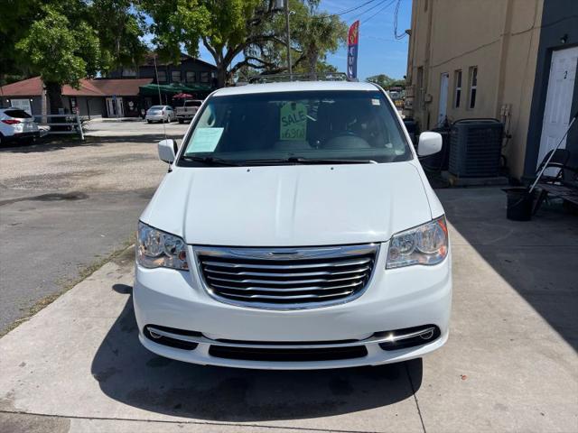2016 Chrysler Town & Country Touring