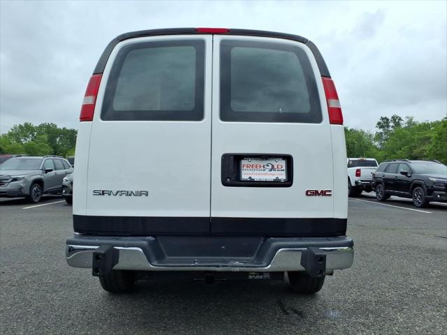 2017 GMC Savana 2500 Work Van