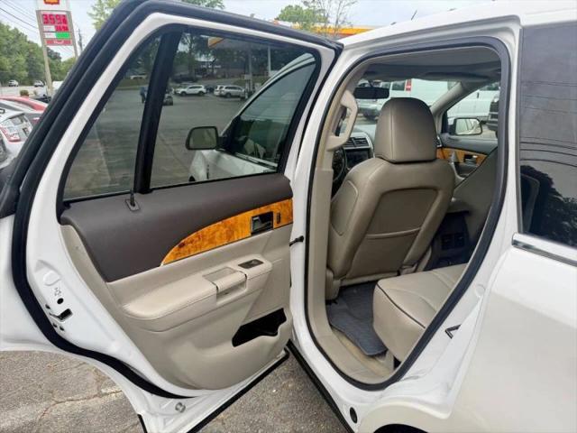 2011 Lincoln MKX Base
