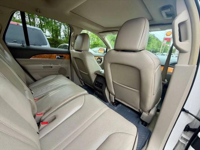 2011 Lincoln MKX Base