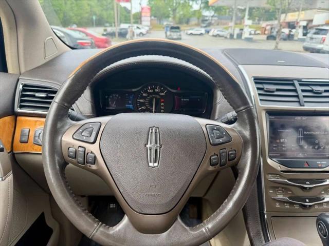 2011 Lincoln MKX Base