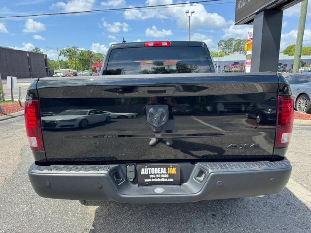 2022 Ram 1500 Classic Warlock Crew Cab 4x4 5'7" Box