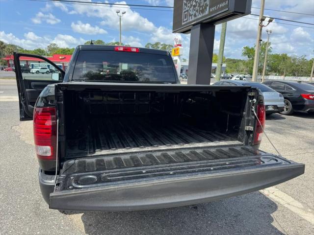 2022 Ram 1500 Classic Warlock Crew Cab 4x4 5'7" Box