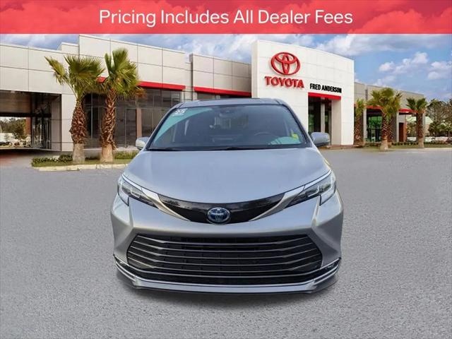 2025 Toyota Sienna Limited