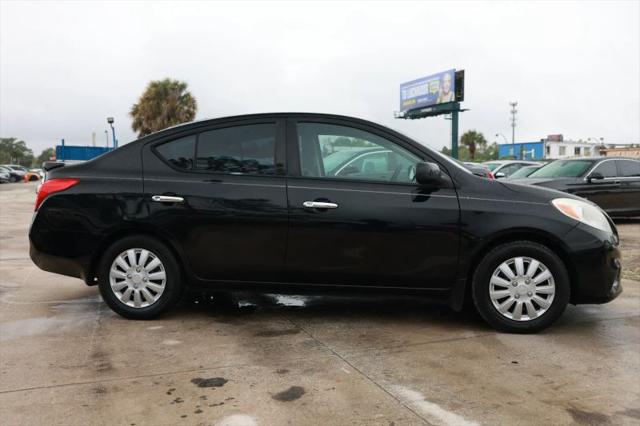 2014 Nissan Versa 1.6 SV