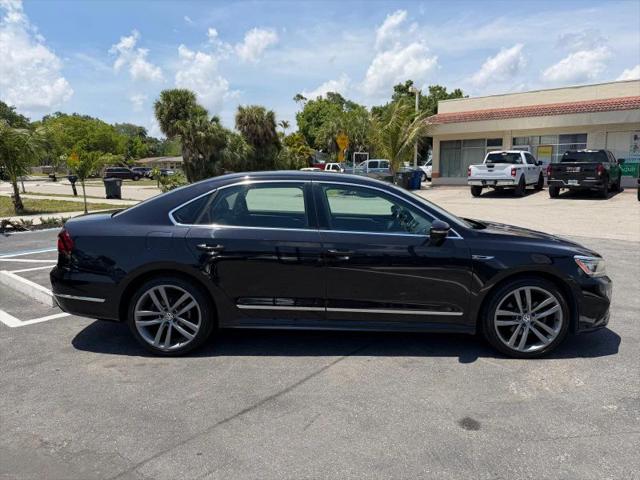 2017 Volkswagen Passat 1.8T R-Line