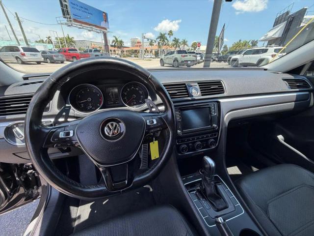 2017 Volkswagen Passat 1.8T R-Line