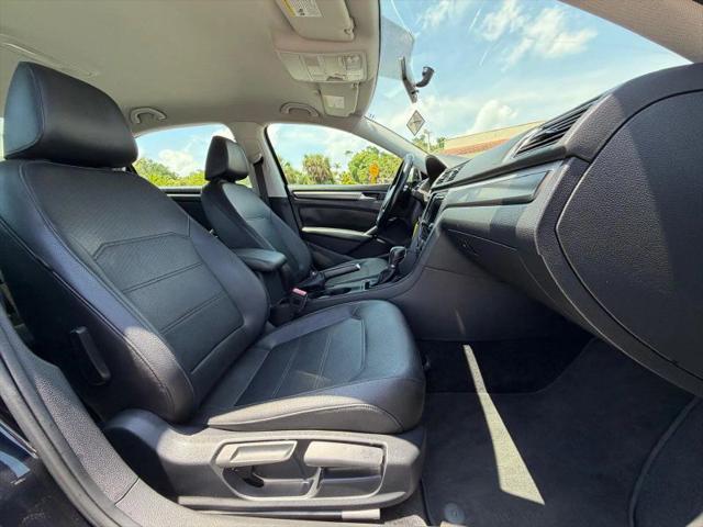 2017 Volkswagen Passat 1.8T R-Line