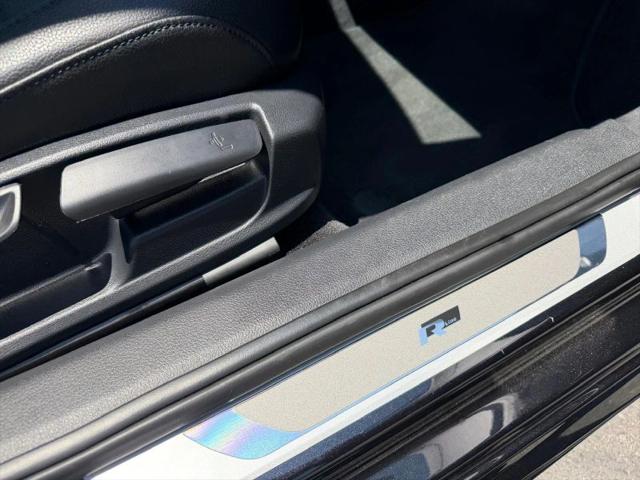 2017 Volkswagen Passat 1.8T R-Line