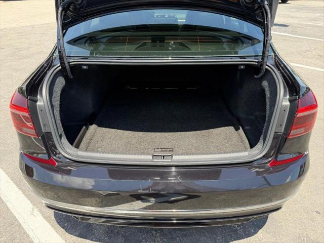 2017 Volkswagen Passat 1.8T R-Line