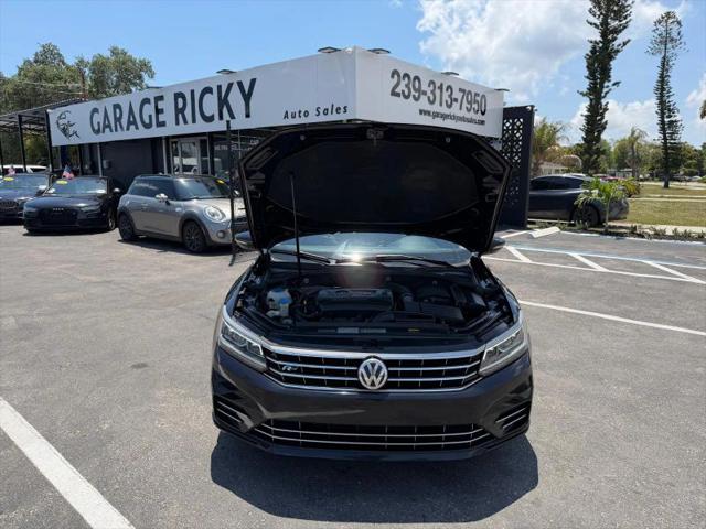 2017 Volkswagen Passat 1.8T R-Line
