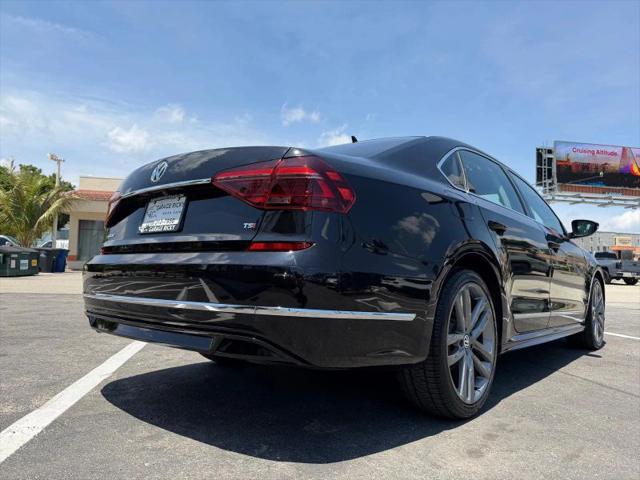 2017 Volkswagen Passat 1.8T R-Line