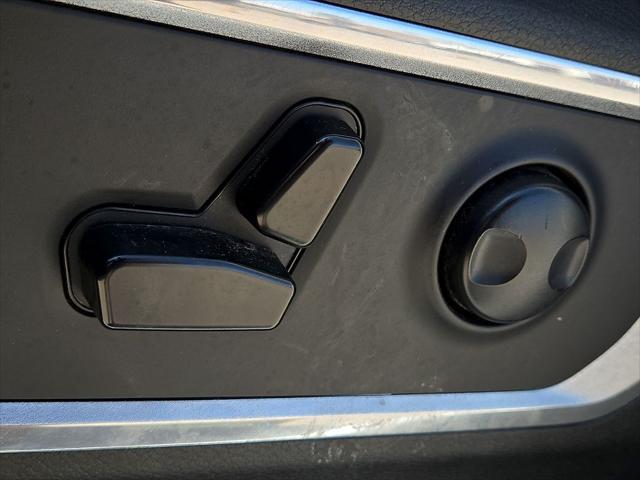 2023 Ram 1500 Laramie Crew Cab 4x2 5'7" Box