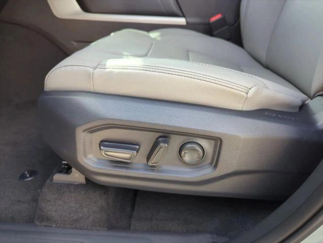2026 Toyota Tundra SR5 CrewMax 5.5' Bed