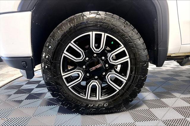 2023 GMC Sierra 2500HD 4WD Crew Cab Standard Bed AT4