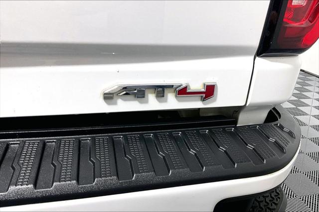 2023 GMC Sierra 2500HD 4WD Crew Cab Standard Bed AT4