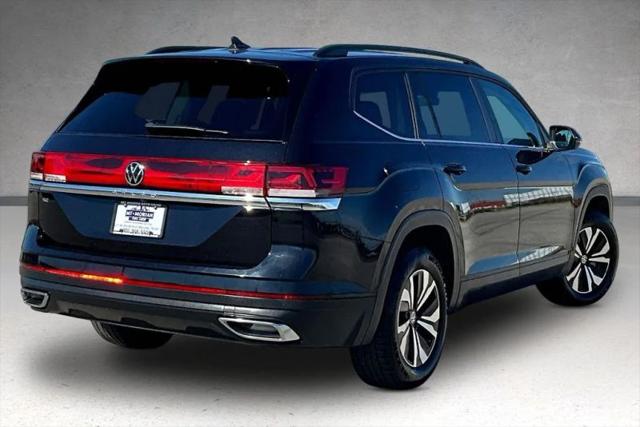 2024 Volkswagen Atlas 2.0T SE