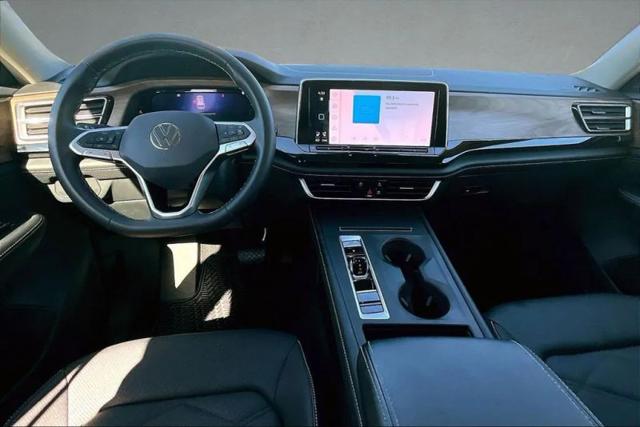 2024 Volkswagen Atlas 2.0T SE