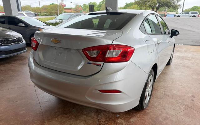 2017 Chevrolet Cruze LS Auto
