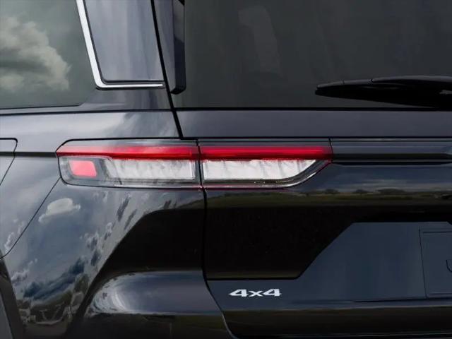 2026 Jeep Grand Cherokee Laredo 4x4