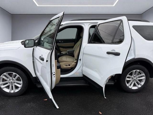 2017 Ford Explorer Base