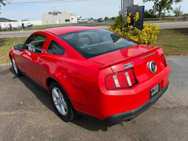 2012 Ford Mustang V6