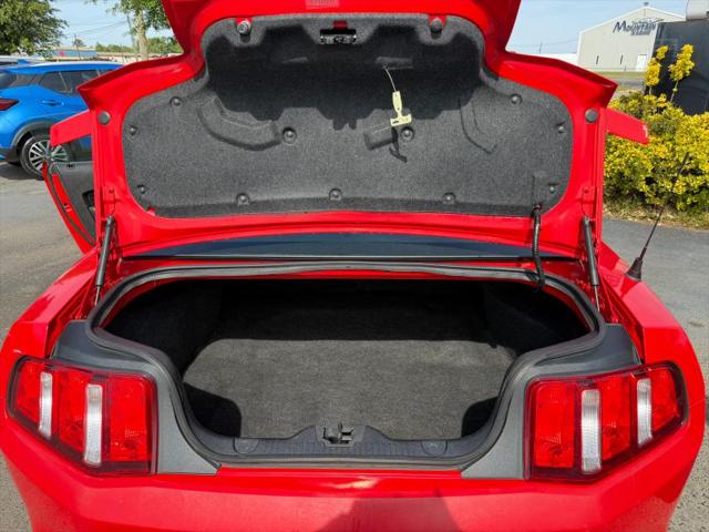 2012 Ford Mustang V6
